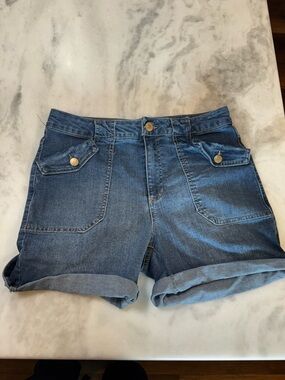 D. Denim Utility Roll-Cuff Women's Shorts - Blue